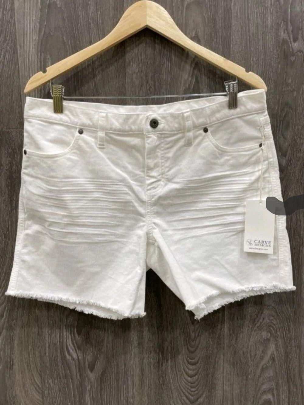 Carve Designs White Frayed Hem Denim Shorts NWT